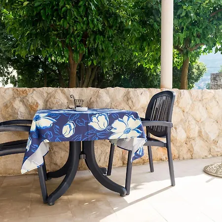 아파트 Radic - 2-3 Adults - Kneza Domagoja Street - Br 3 *